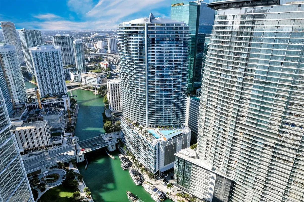 South Florida Real Estate | View 200 Biscayne Boulevard Way, 5001 | Listing