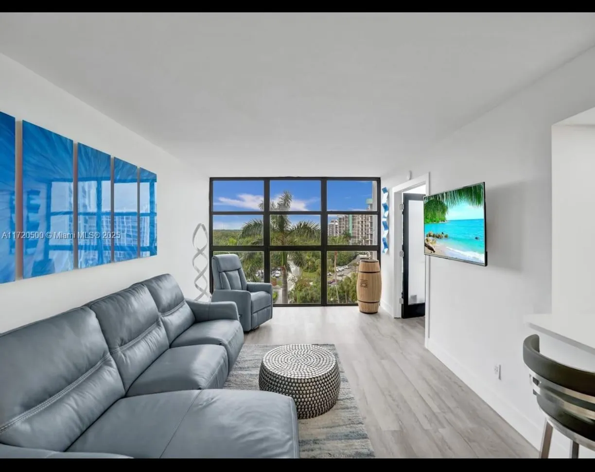 South Florida Real Estate | View 200 Leslie Dr, 723 | 2 Beds, 2 Baths