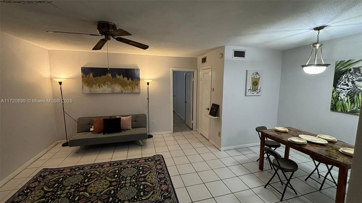 South Florida Real Estate | View 421 NE 1st St, 209 | 1 Bed, 1 Bath