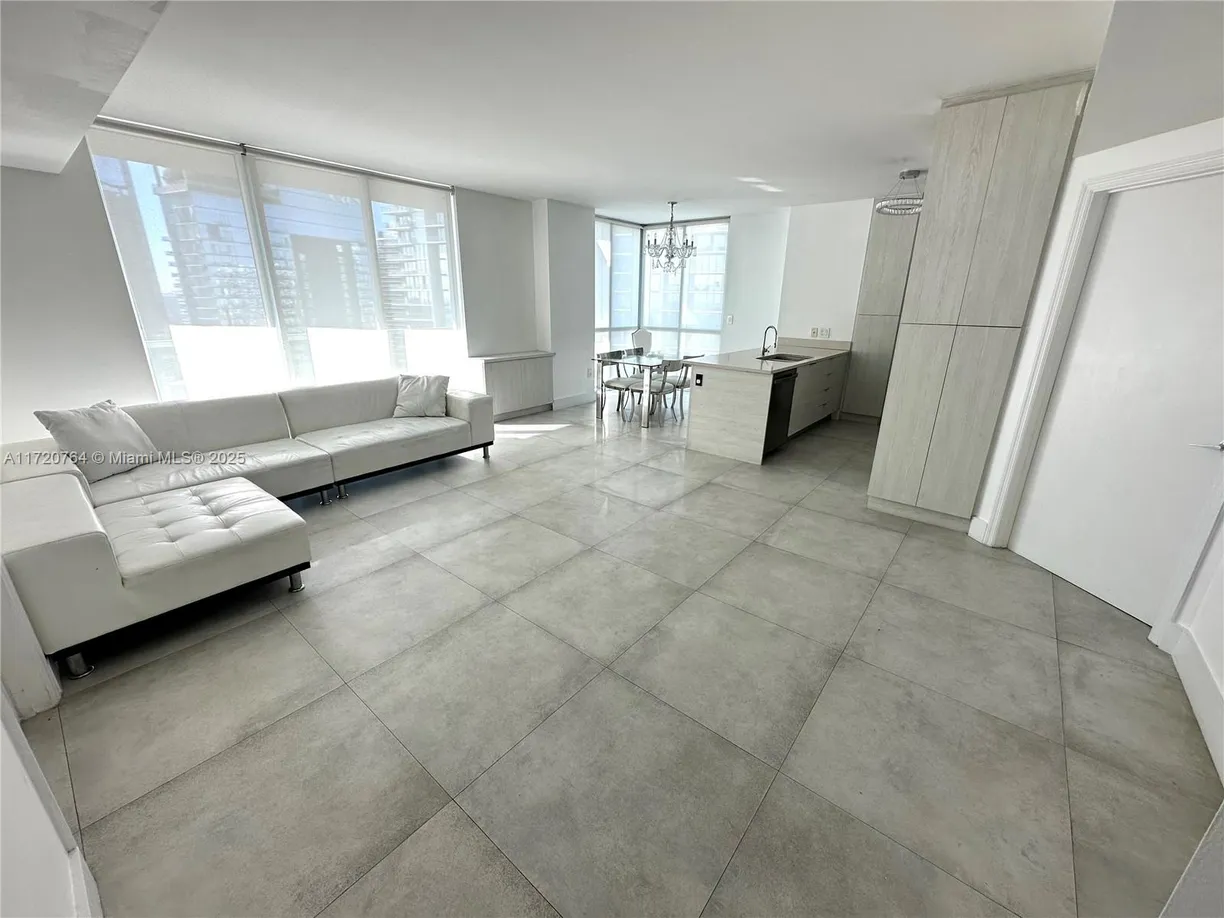 South Florida Real Estate | View 55 SE 6th St, 3902 | 2 Beds, 2 Baths