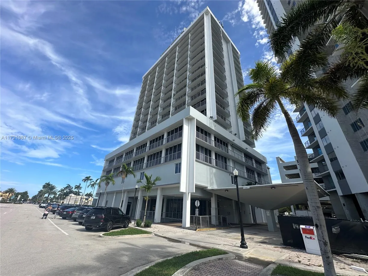 South Florida Real Estate | View 1720 Harrison St, 17E-H