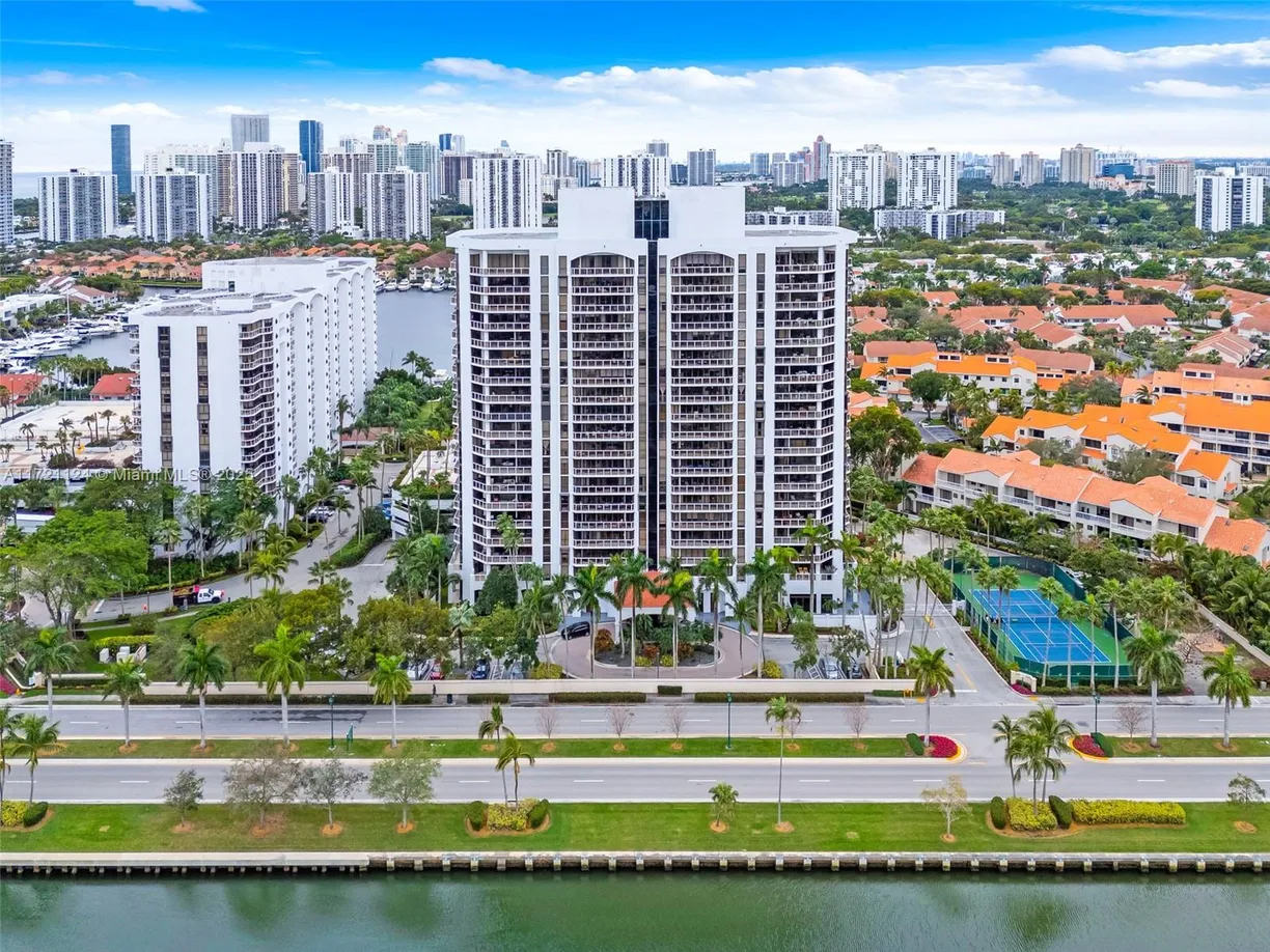 South Florida Real Estate | View 3600 Yacht Club Dr, 402 | 3 Beds, 2 Baths