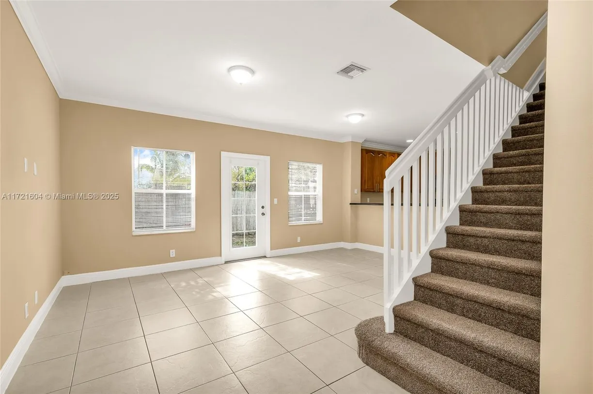 South Florida Real Estate | View 414 NE 1st Ave, 414 | Listing