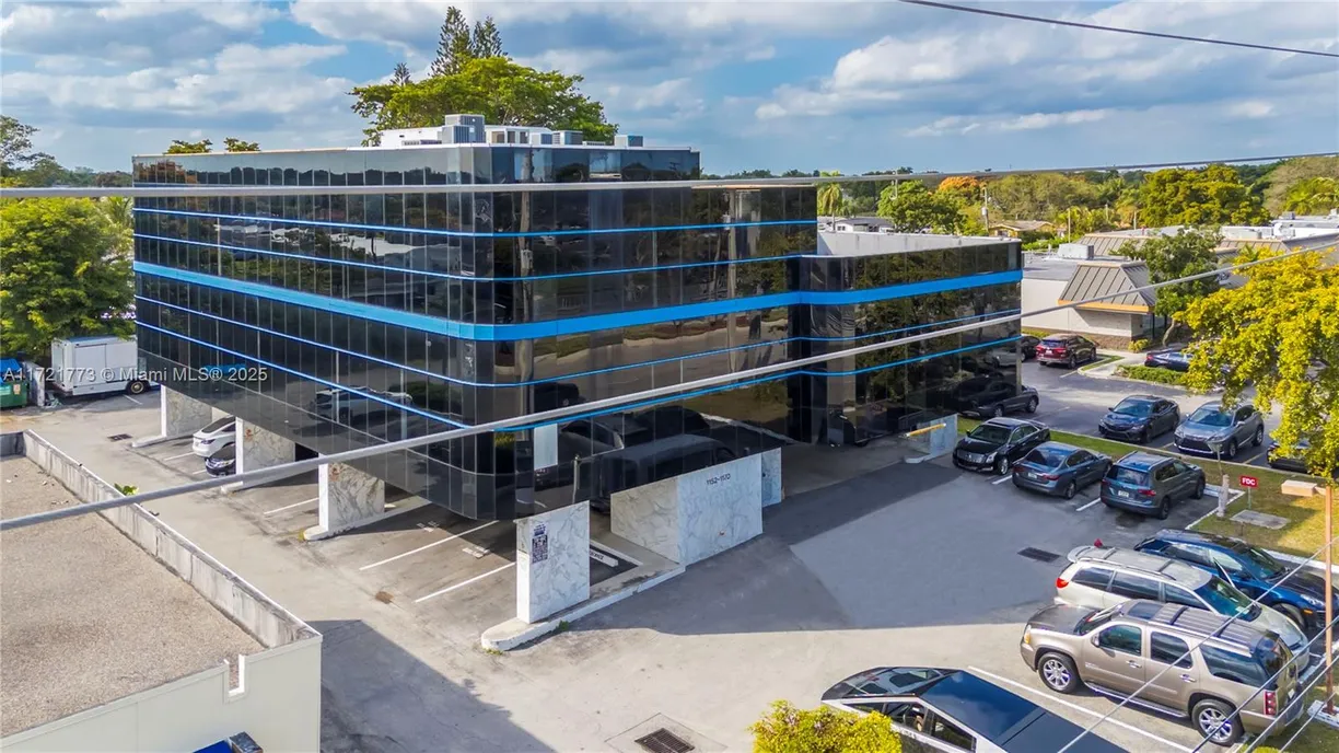 South Florida Real Estate | View 1152 N University Dr
