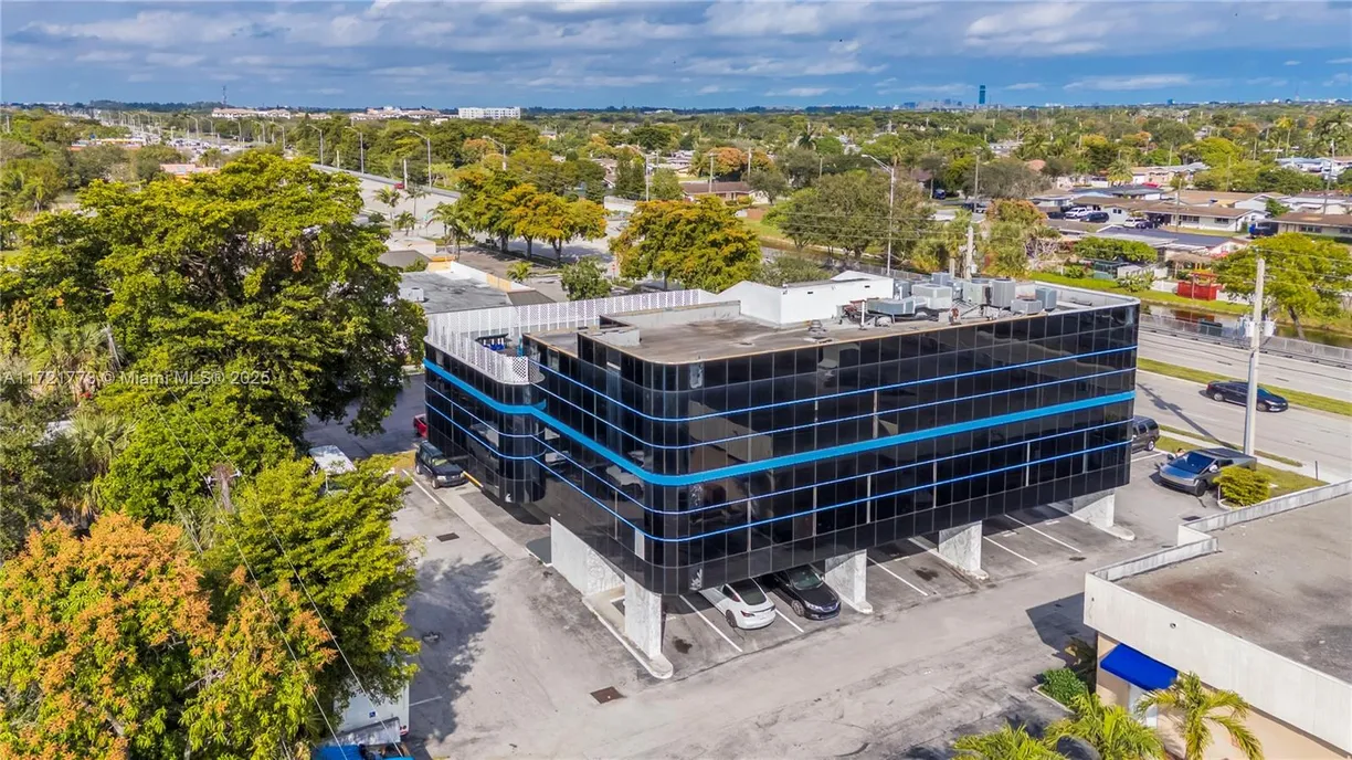 South Florida Real Estate | View 1152 N University Dr | Listing