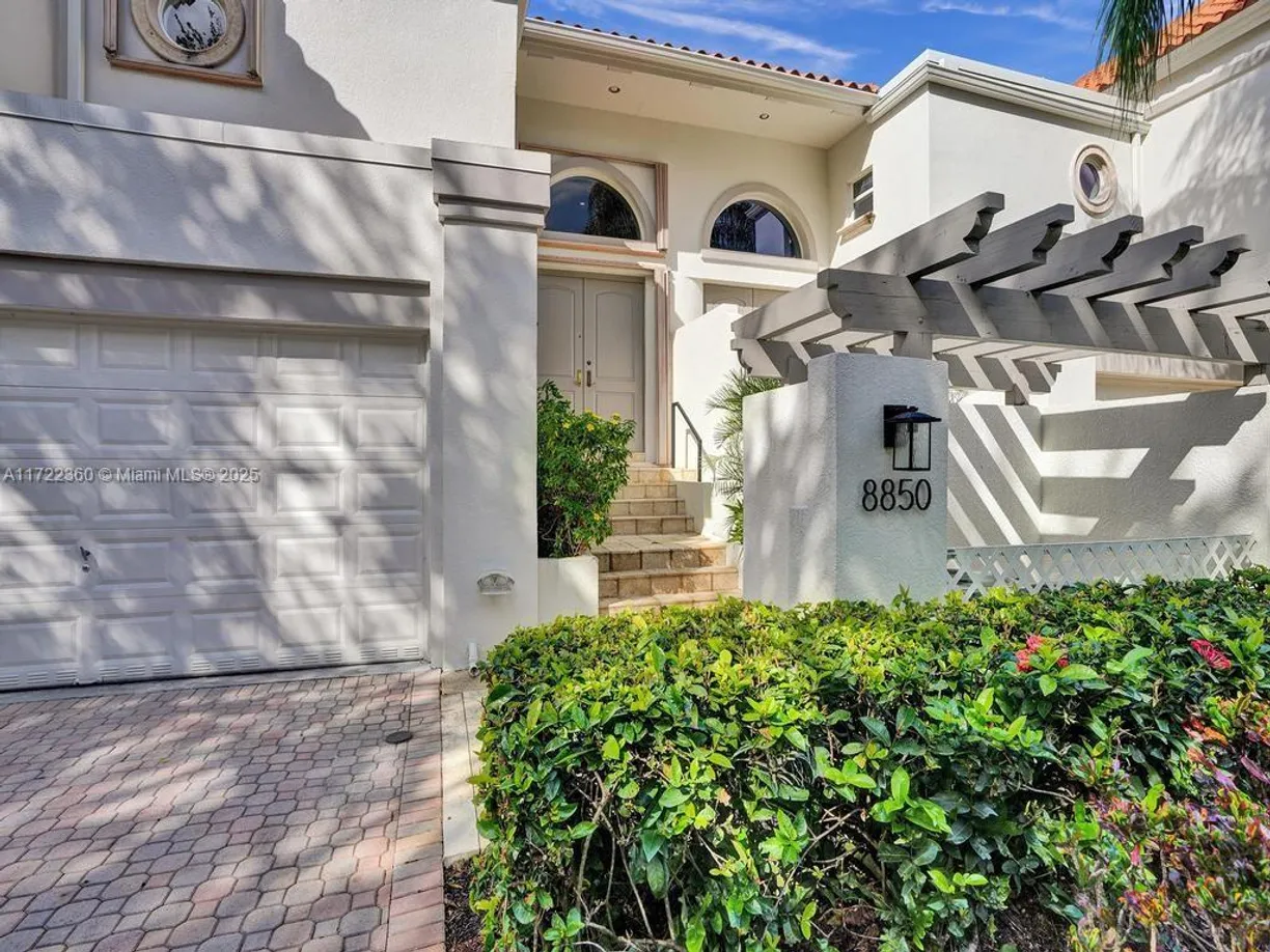 South Florida Real Estate | View 8850 SW 67th Ct | 3 Beds, 4 Baths