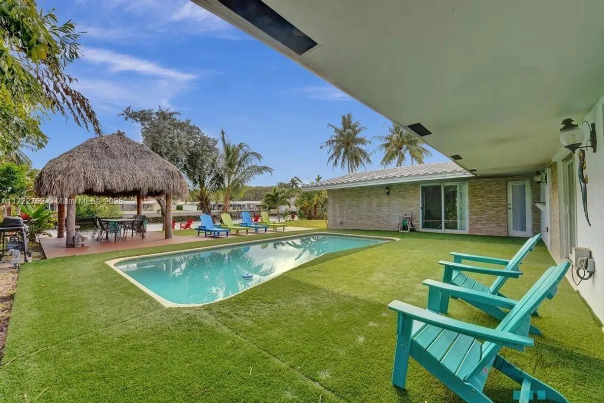 South Florida Real Estate | View 410 SW 18th | 5 Beds, 3 Baths
