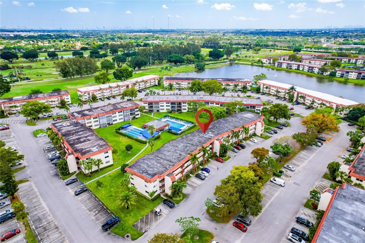 South Florida Real Estate | View 9800 N Hollybrook Lake Dr, 202 | 2 Beds, 2 Baths