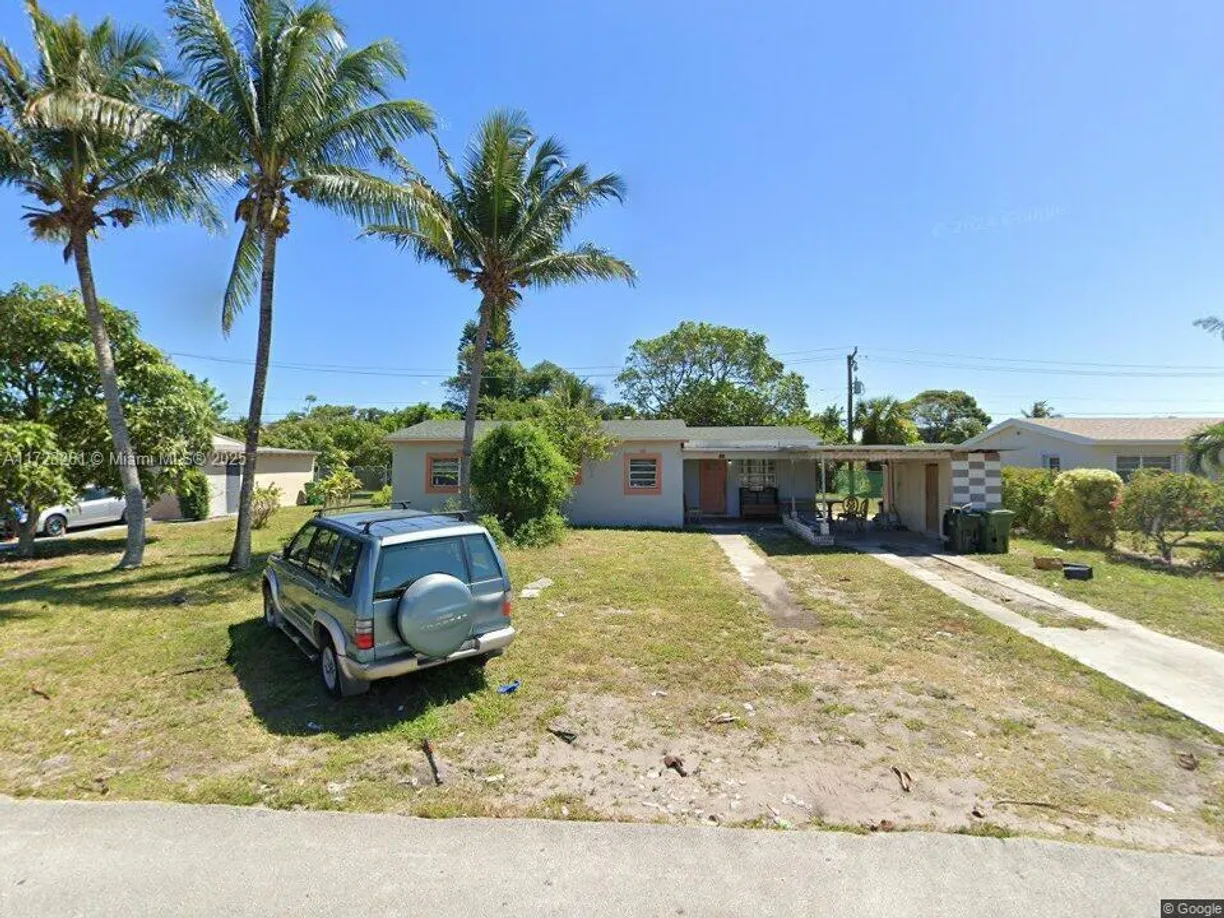 South Florida Real Estate | View 208 SW 8th Ct | 3 Beds, 2 Baths