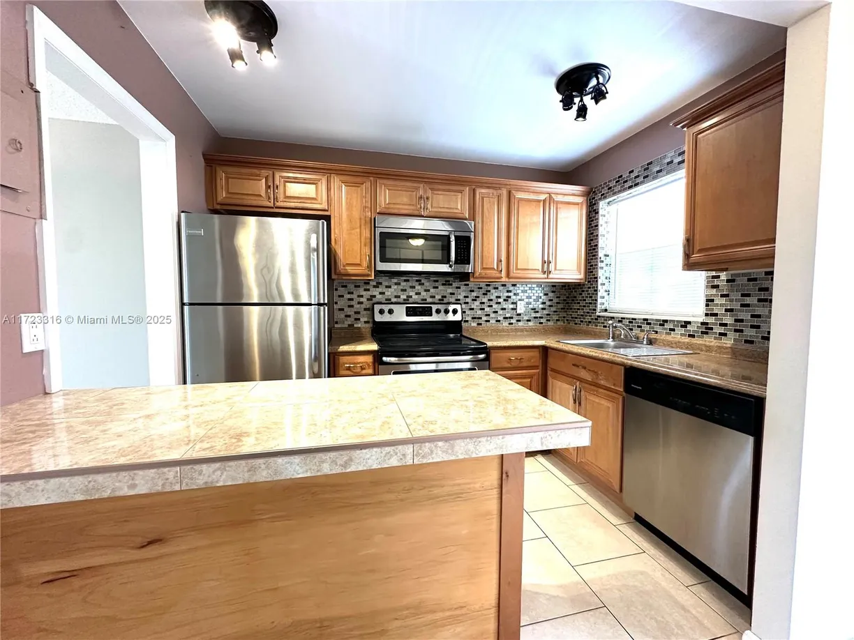 South Florida Real Estate | View 8500 Sunrise Lakes Blvd, 303 | 2 Beds, 2 Baths