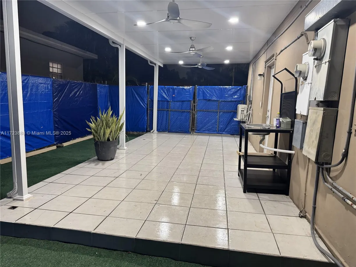 South Florida Real Estate | View 3400 SW 25th St, 1 | 1 Bed, 1 Bath