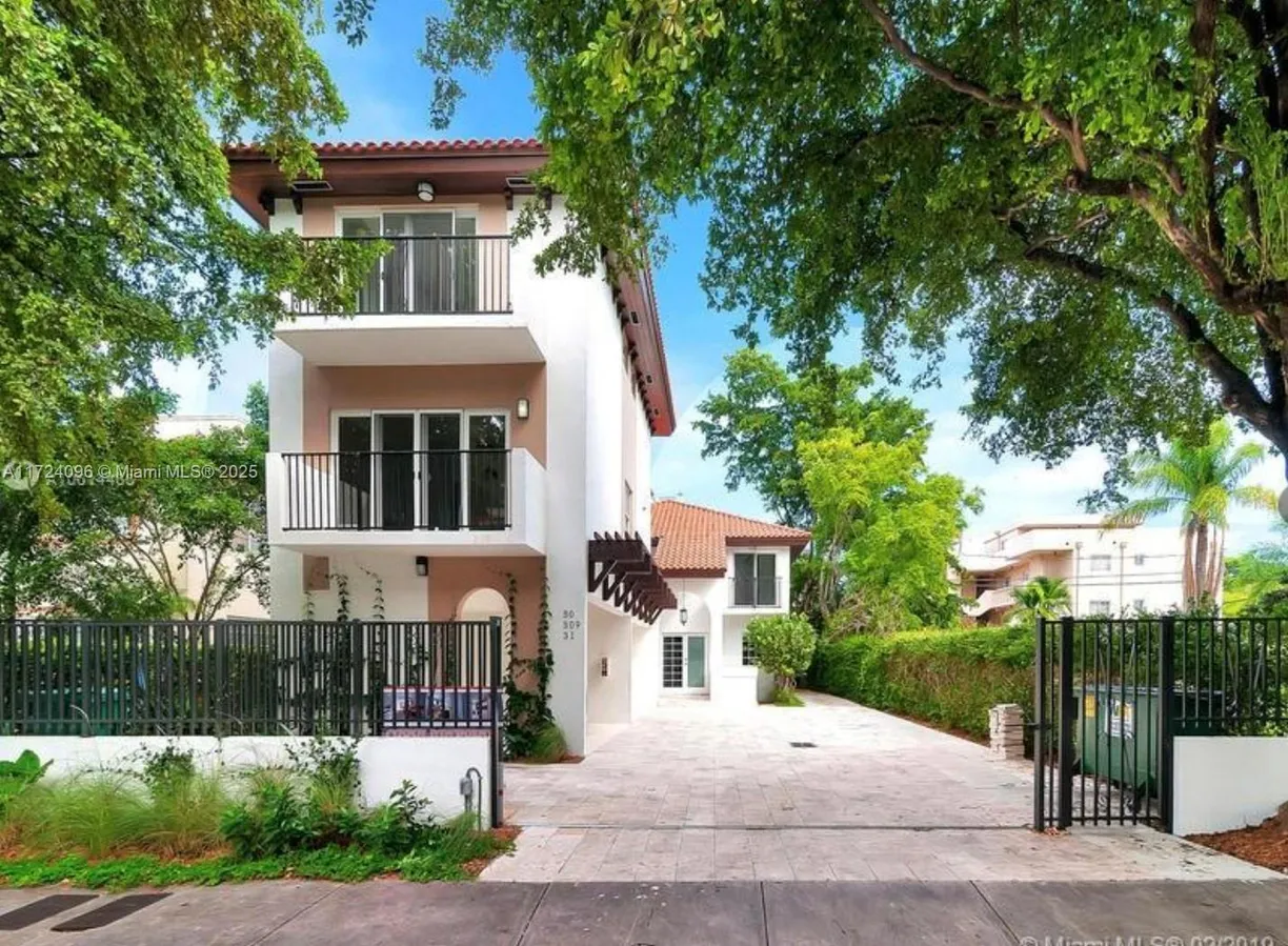 South Florida Real Estate | View 307 Majorca Ave, 309 | 2 Beds, 2 Baths
