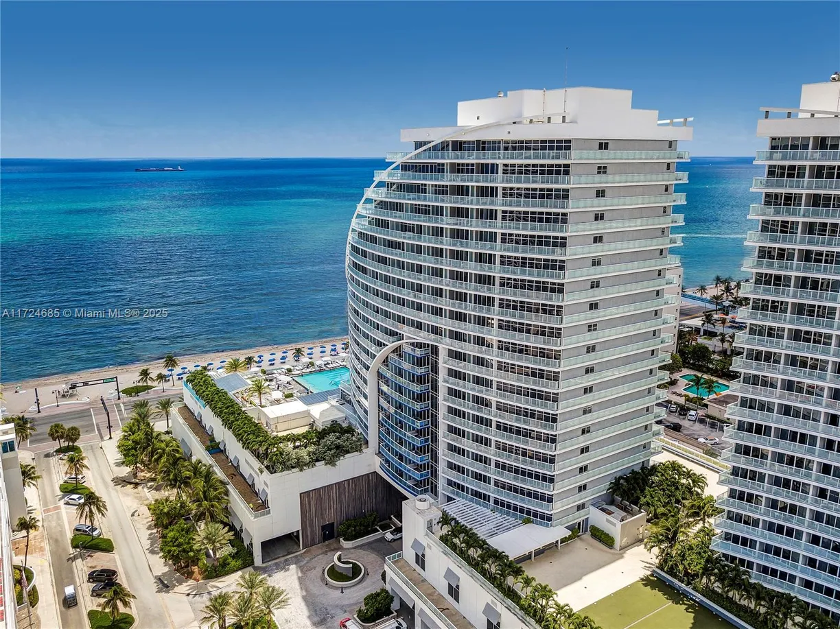 South Florida Real Estate | View 3101 Bayshore Dr, 601 | 1 Bed, 1 Bath