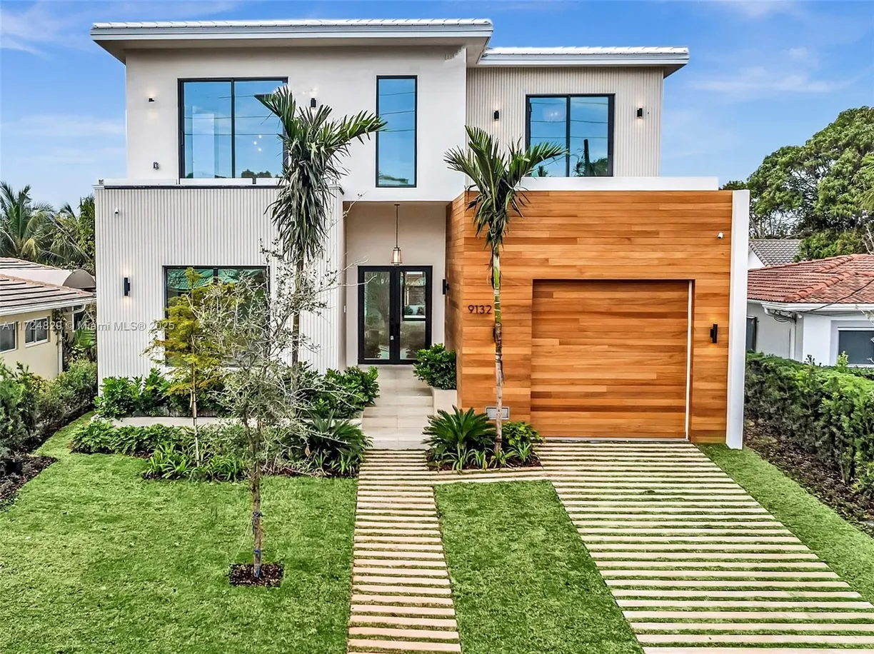 South Florida Real Estate | View 9132 Dickens Ave | Listing