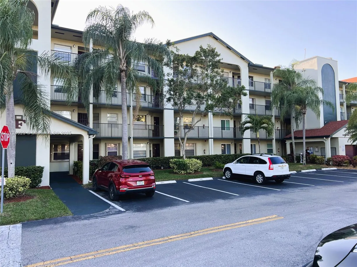 South Florida Real Estate | View 1300 SW 130th Ave, 101F | 2 Beds, 2 Baths