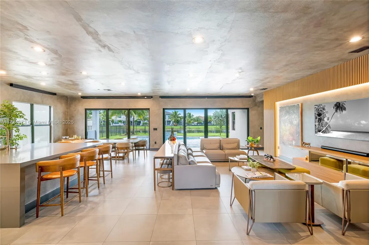 South Florida Real Estate | View 8853 New River Falls Rd | 5 Beds, 5 Baths