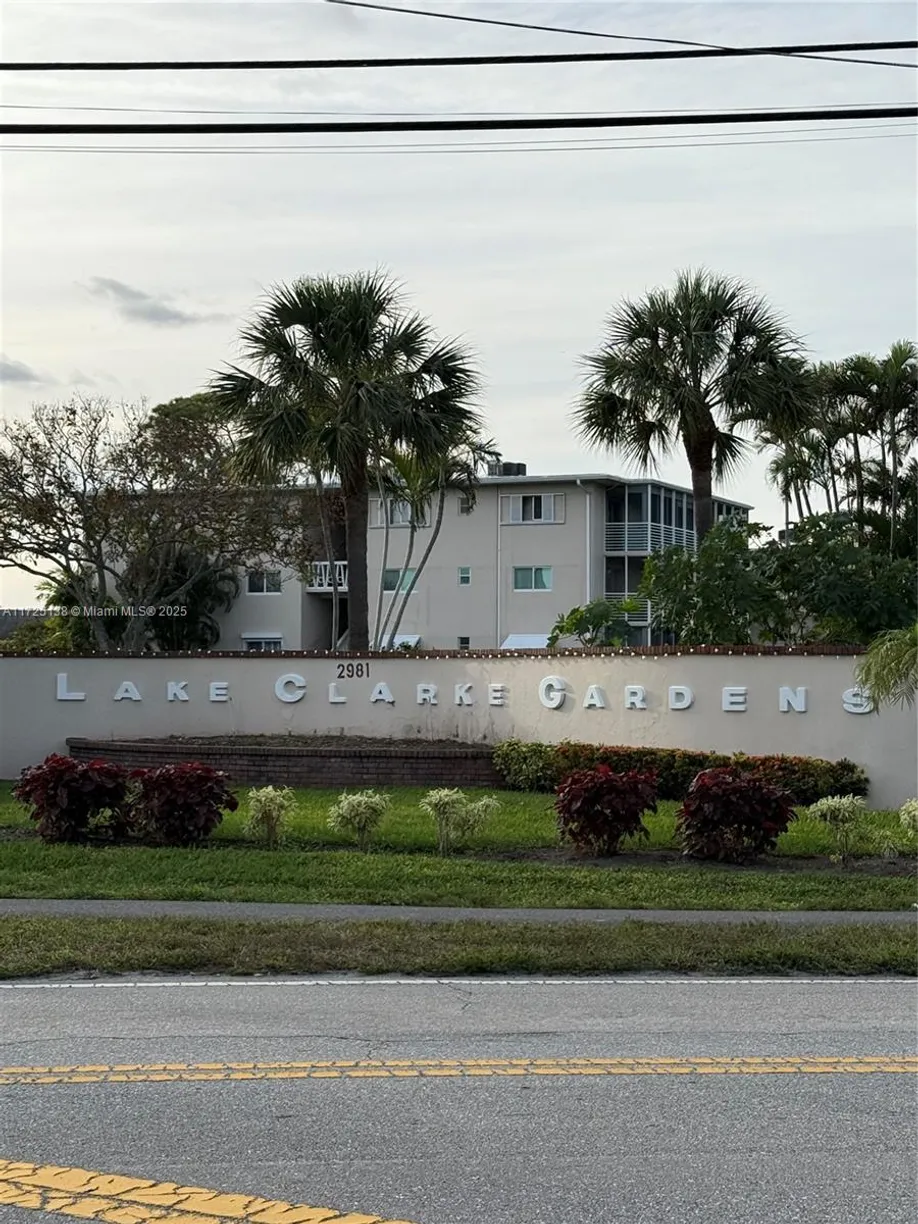 South Florida Real Estate | View 2769 S Garden Dr S, 107 | 1 Bed, 1 Bath