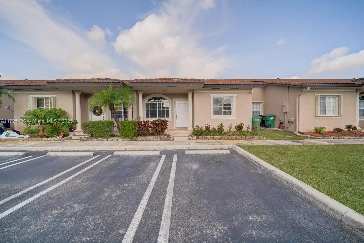 South Florida Real Estate | View 13801 SW 170th Ter, 13801 | 3 Beds, 2 Baths