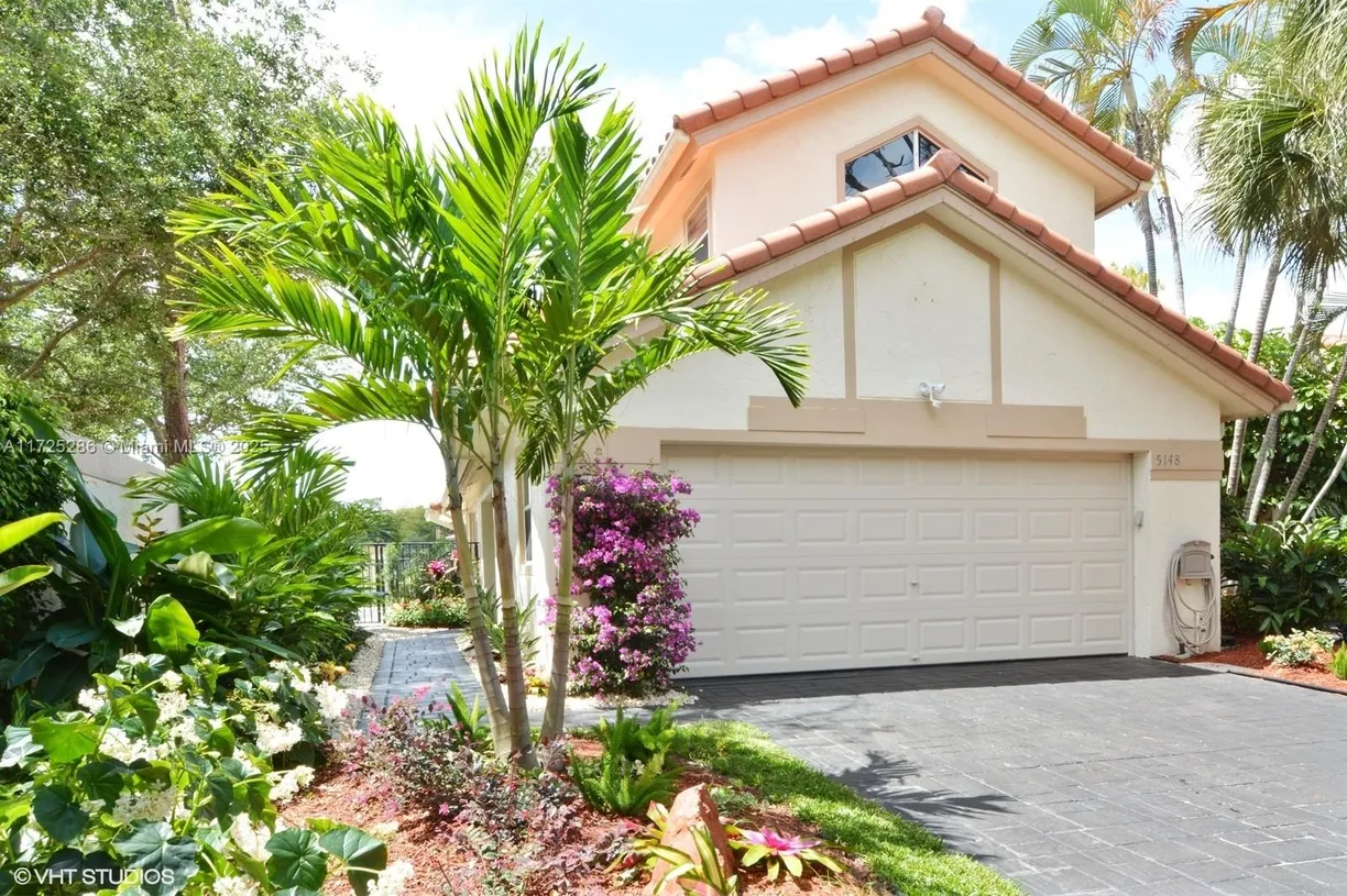 South Florida Real Estate | View 5148 Majorca Club Dr | 2 Beds, 2 Baths