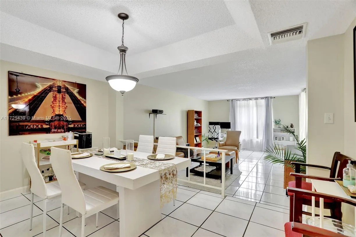 South Florida Real Estate | View 3660 Inverrary Dr, 2X | Listing