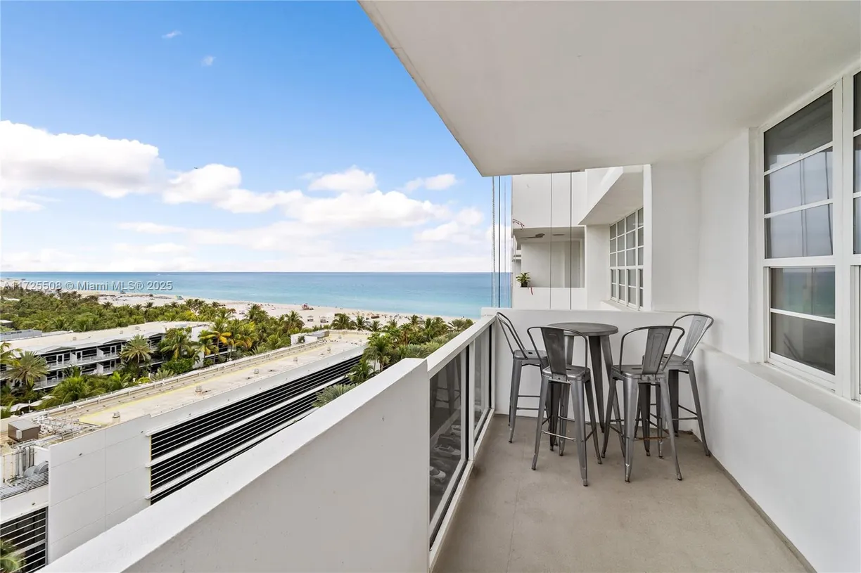 South Florida Real Estate | View 100 Lincoln Rd, 1033 | 1 Bed, 2 Baths