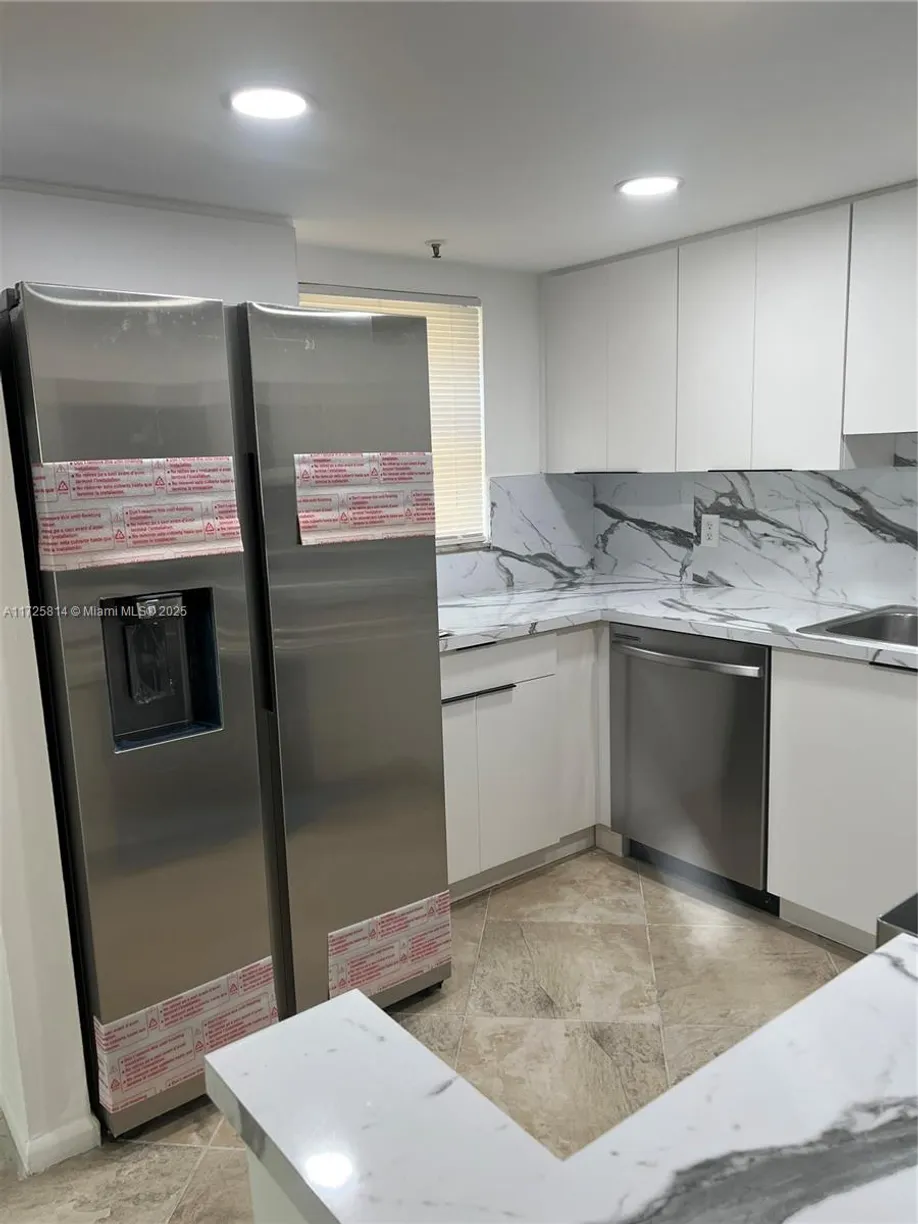 South Florida Real Estate | View 2339 Linton Ridge Cir, E9 | Listing