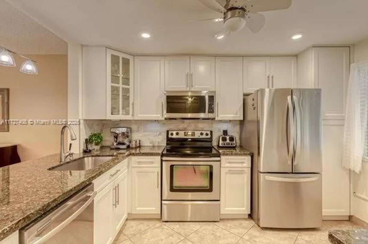South Florida Real Estate | View 3772 Inverrary Blvd, 201 | Listing