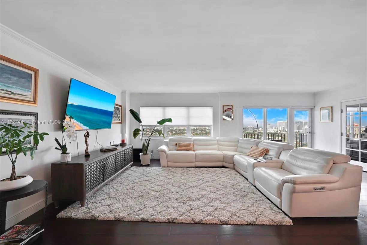 South Florida Real Estate | View 2500 E Las Olas Blvd, 1906 | Listing