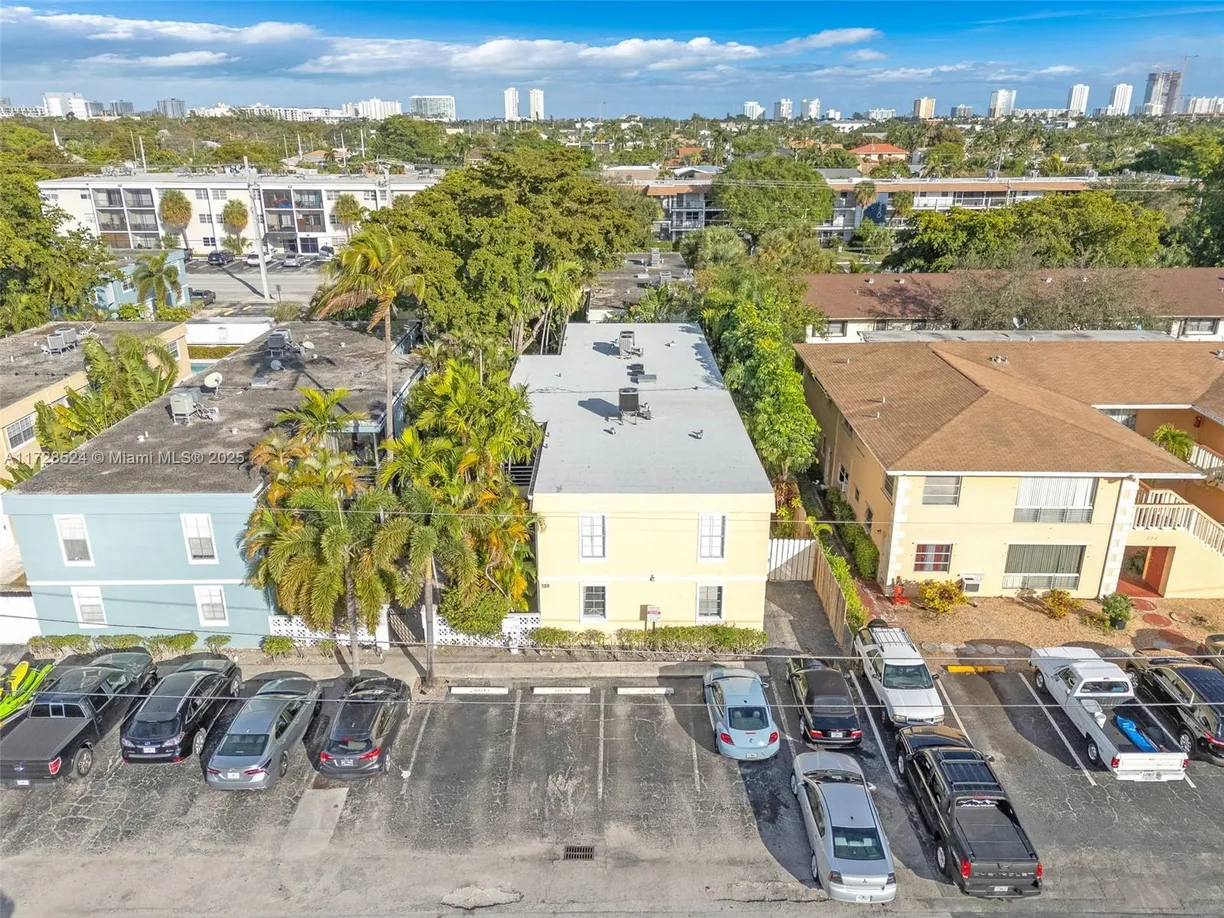 South Florida Real Estate | View 320 SE 10th Ave, D | 3 Beds, 2 Baths