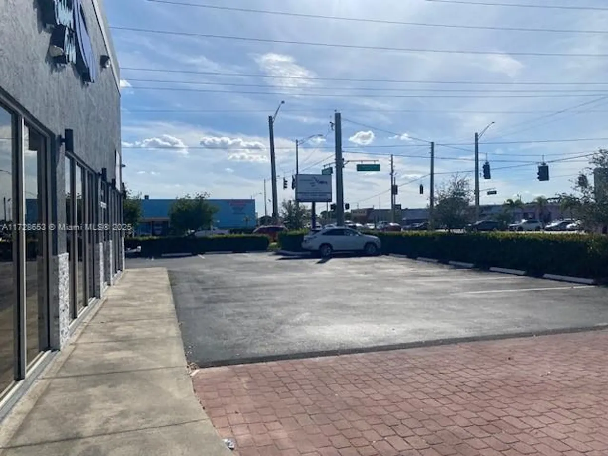 South Florida Real Estate | View 4400 N Dixie Hwy | Listing