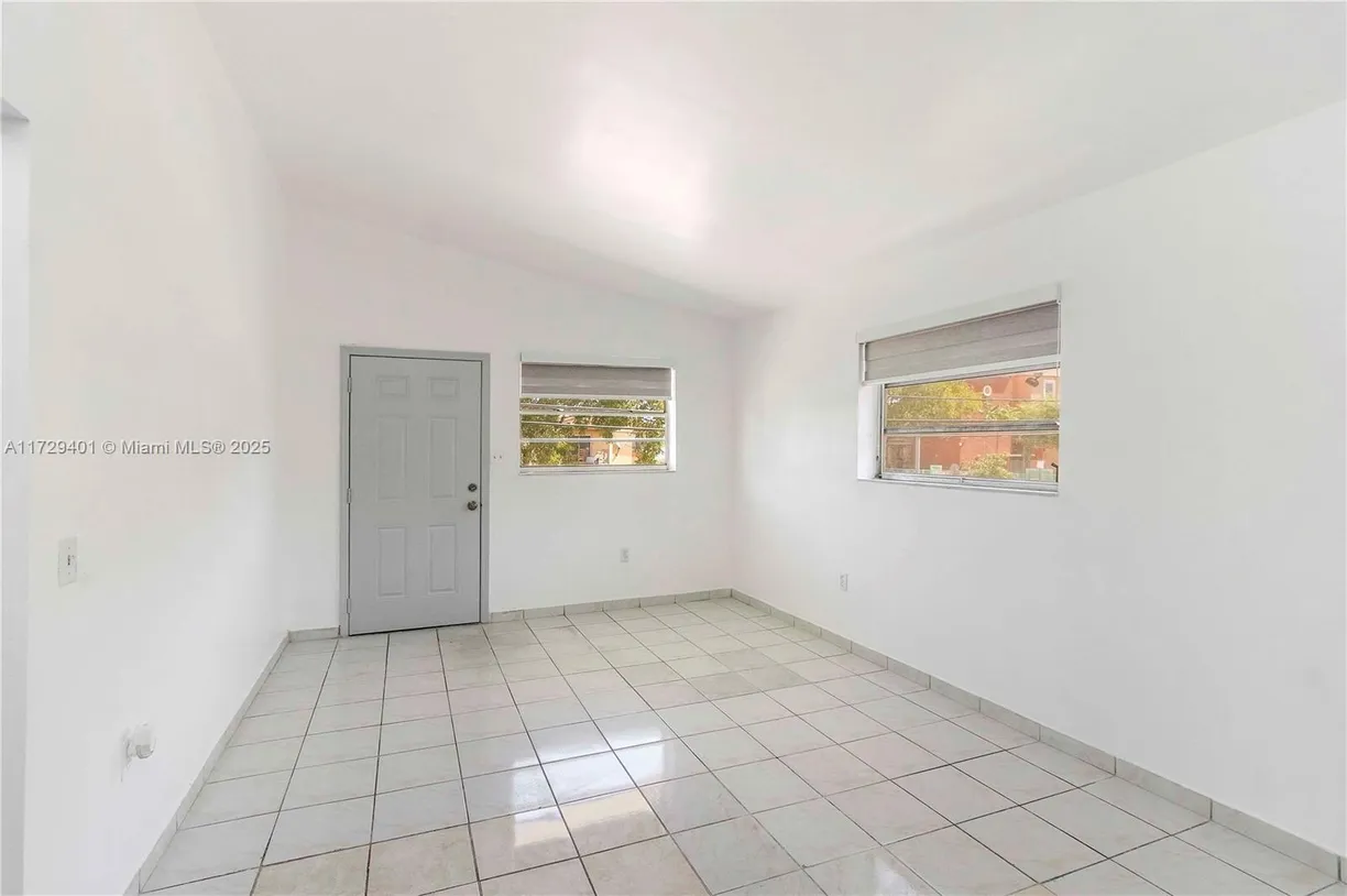 South Florida Real Estate | View 642 E 2nd Ave, A | Listing