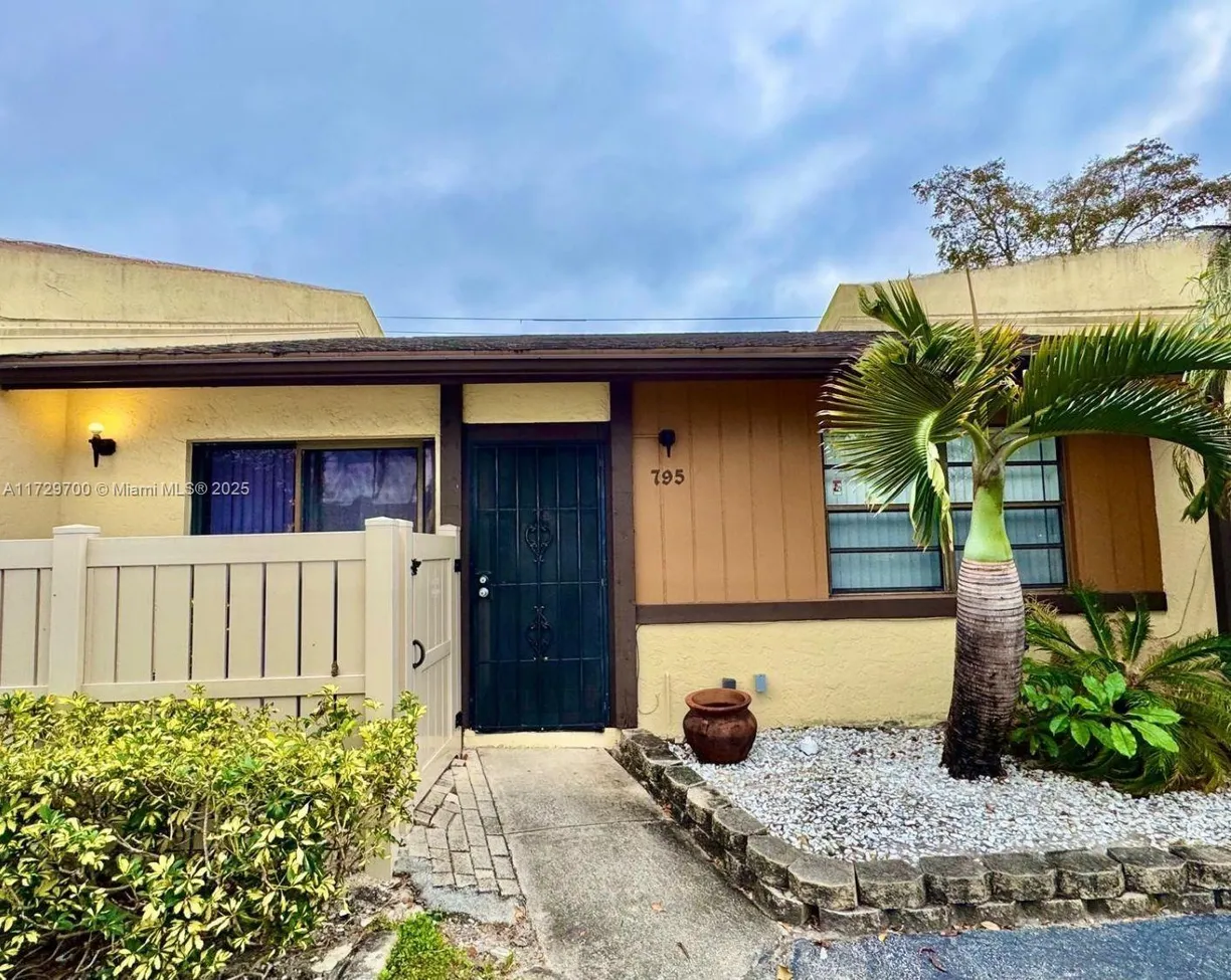 South Florida Real Estate | View 795 Banks Rd | 2 Beds, 2 Baths