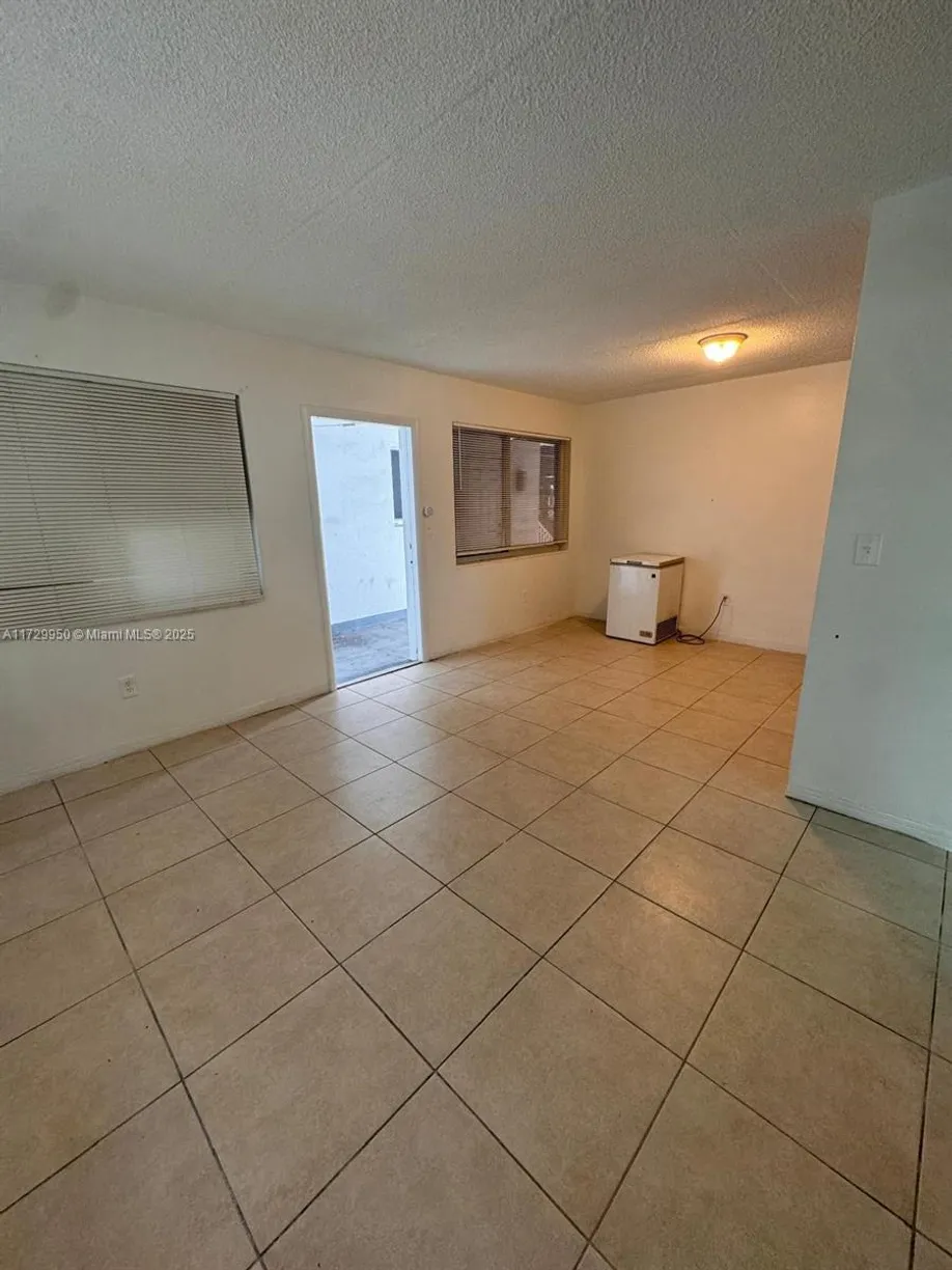 South Florida Real Estate | View 101 NW 29th Ave, 7 | Listing