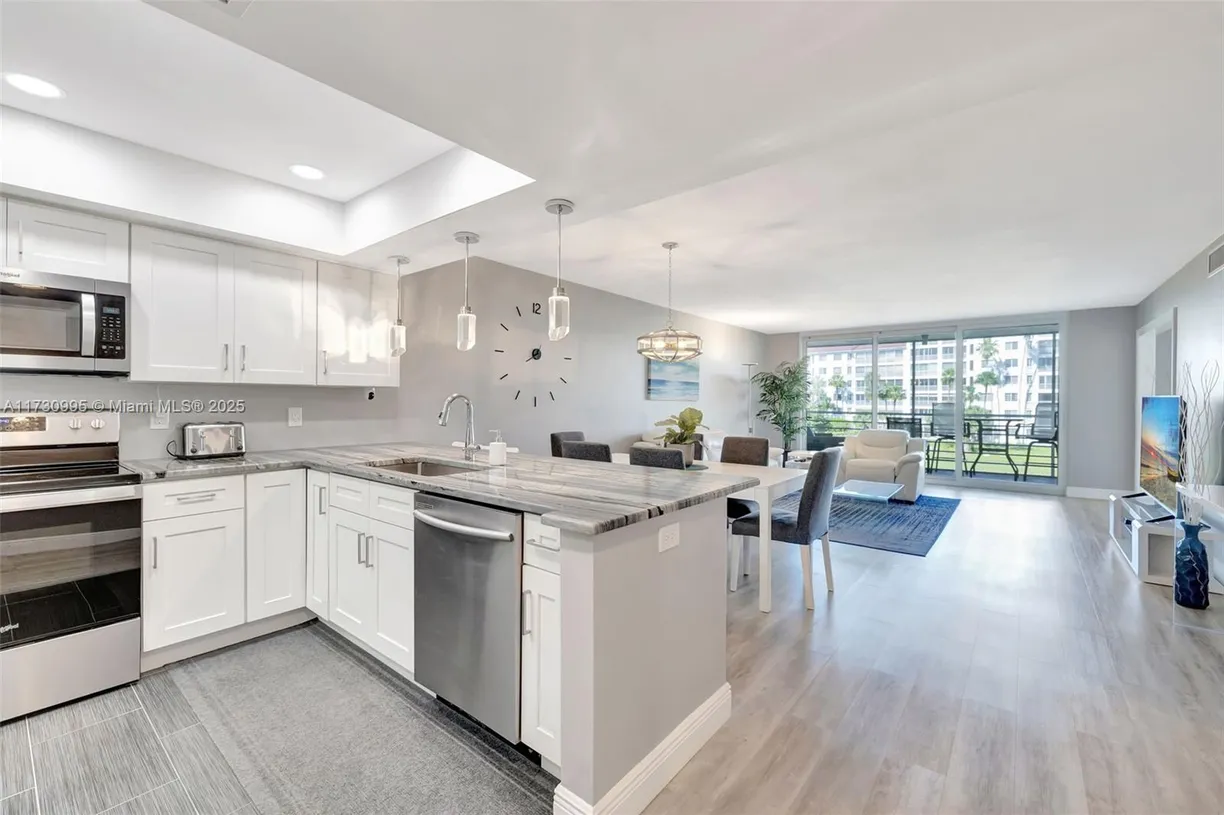 South Florida Real Estate | View 805 Cypress Blvd, 301 | Listing