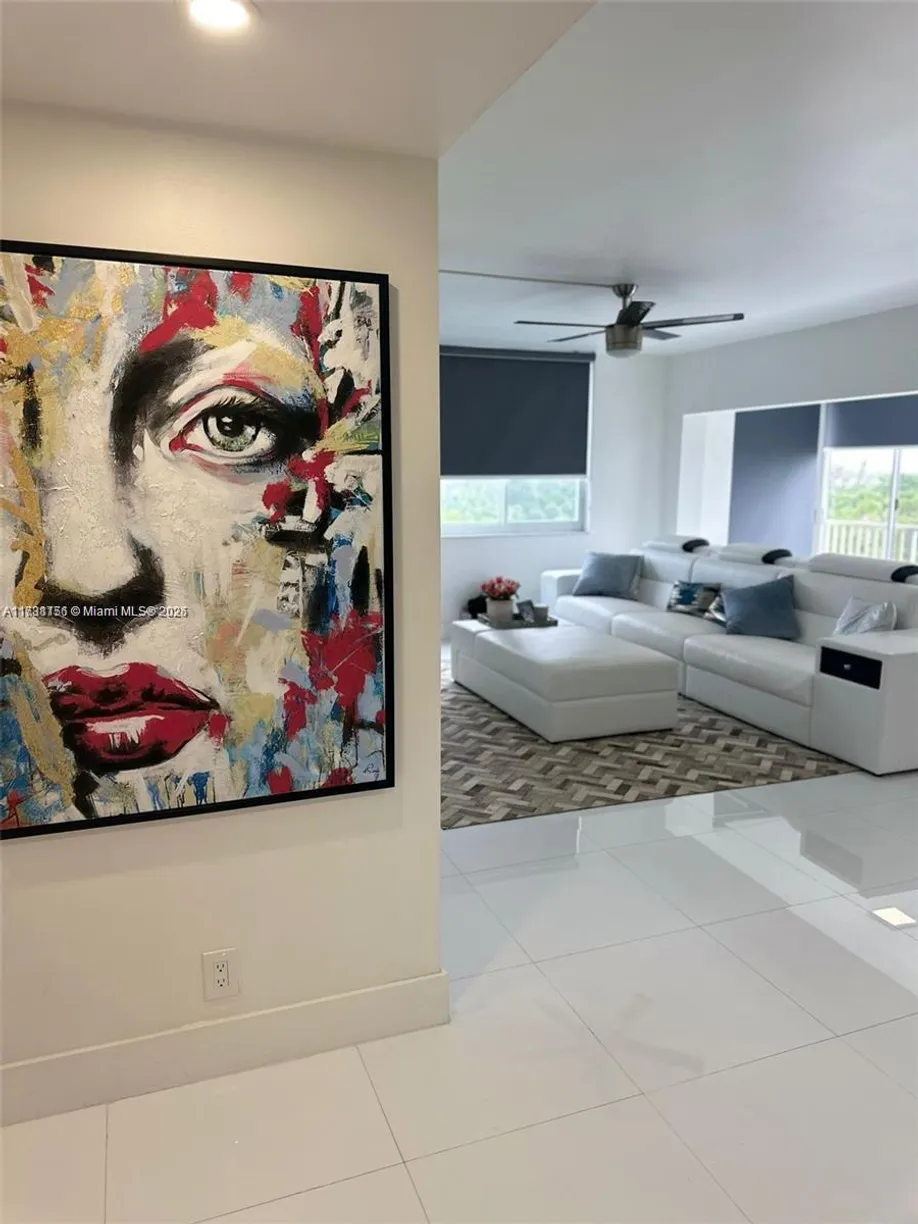South Florida Real Estate | View 4200 Hillcrest Dr, 810 | 2 Beds, 2 Baths