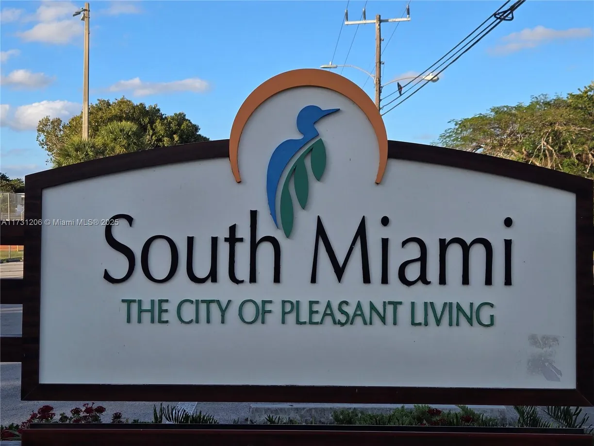 South Florida Real Estate | View  | 2 Beds, 1 Bath