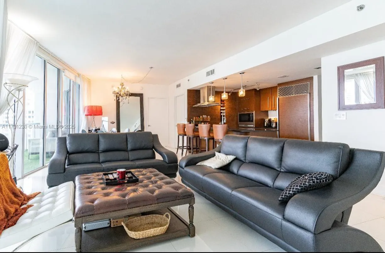South Florida Real Estate | View 495 Brickell Ave, 2704 | Listing