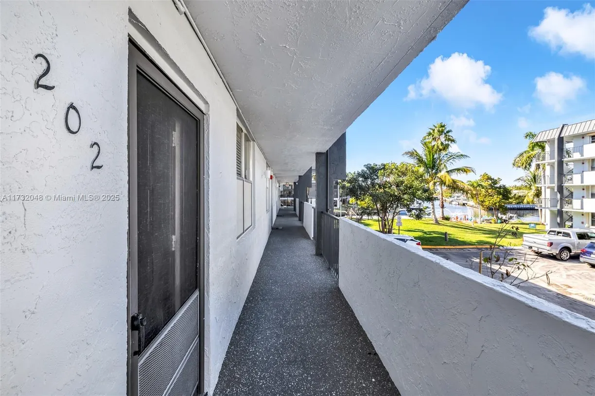 South Florida Real Estate | View 777 S Federal Hwy, 202M | Listing