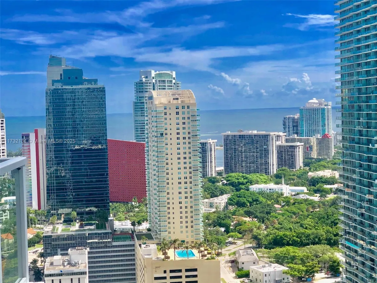 South Florida Real Estate | View 1060 Brickell Ave, 3613 | 1 Bed, 1 Bath