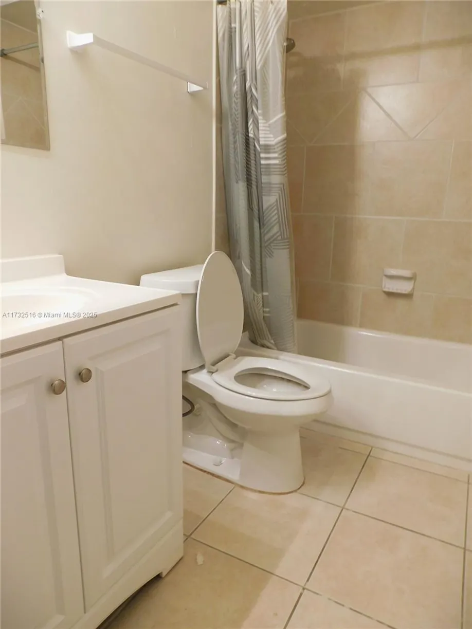 South Florida Real Estate | View 508 SE 7 ST | Listing