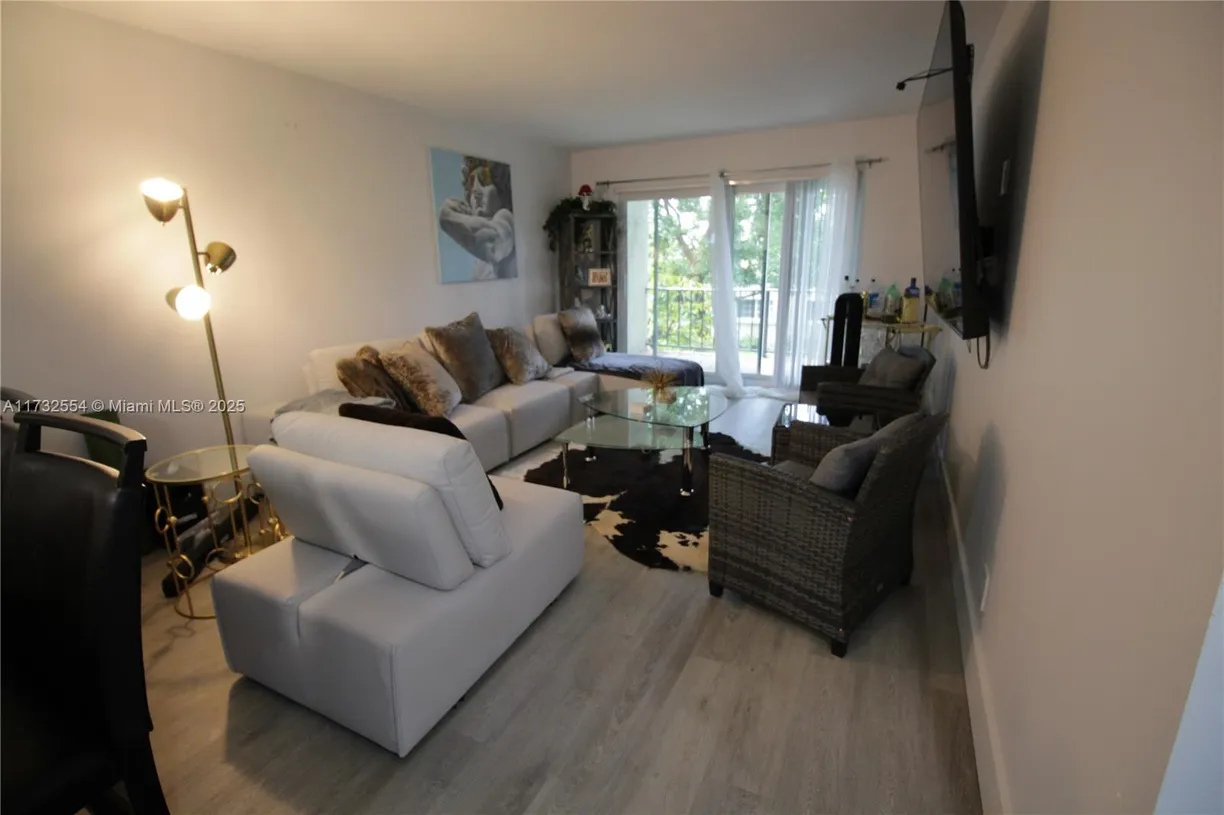 South Florida Real Estate | View 3002 NE 5th Ter, 210-B | 2 Beds, 2 Baths
