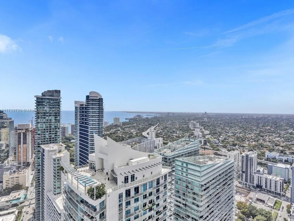 South Florida Real Estate | View 1000 Brickell Plz, PH5204 | 4 Beds, 4 Baths