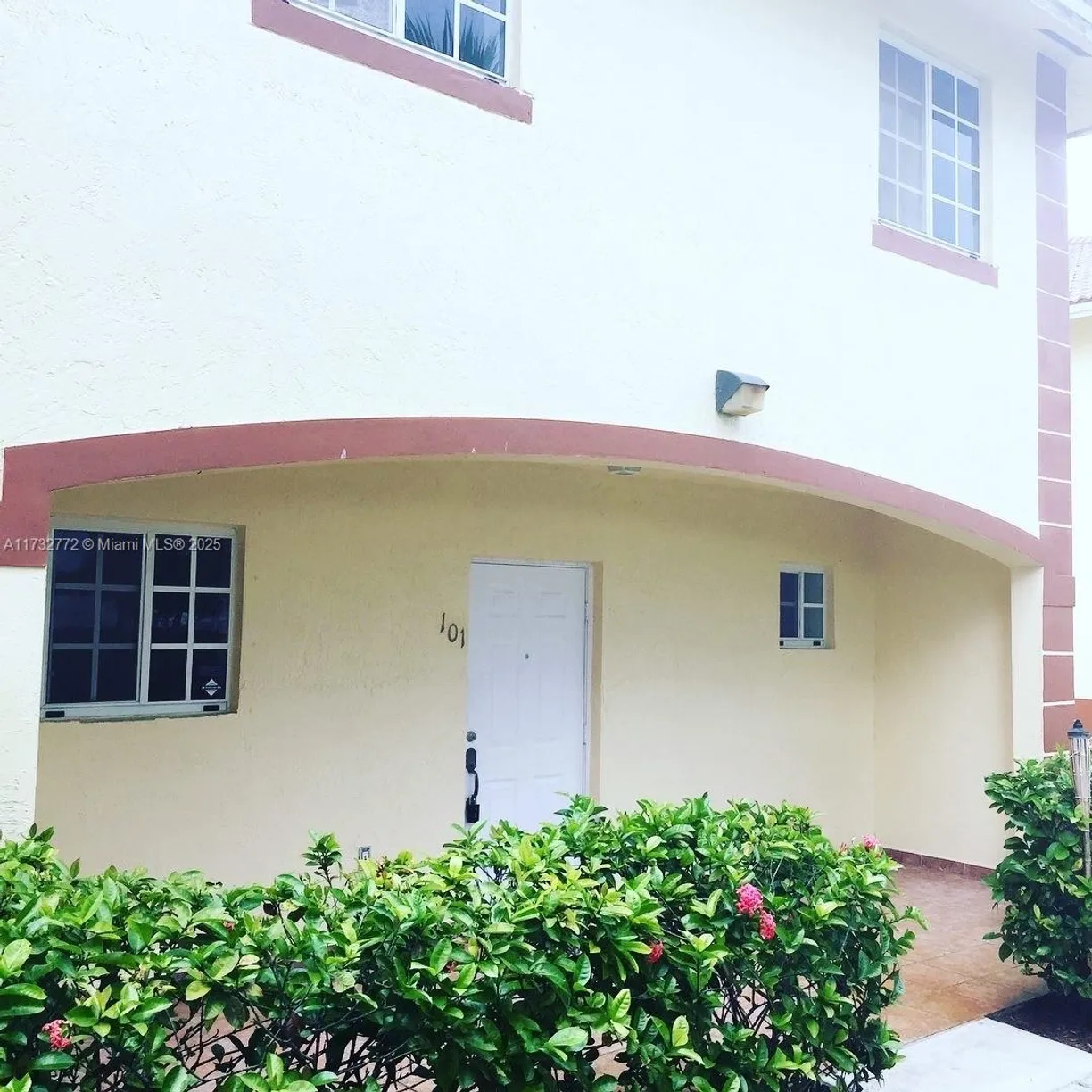 South Florida Real Estate | View 6754 NW 182nd St, 101 | 3 Beds, 2 Baths