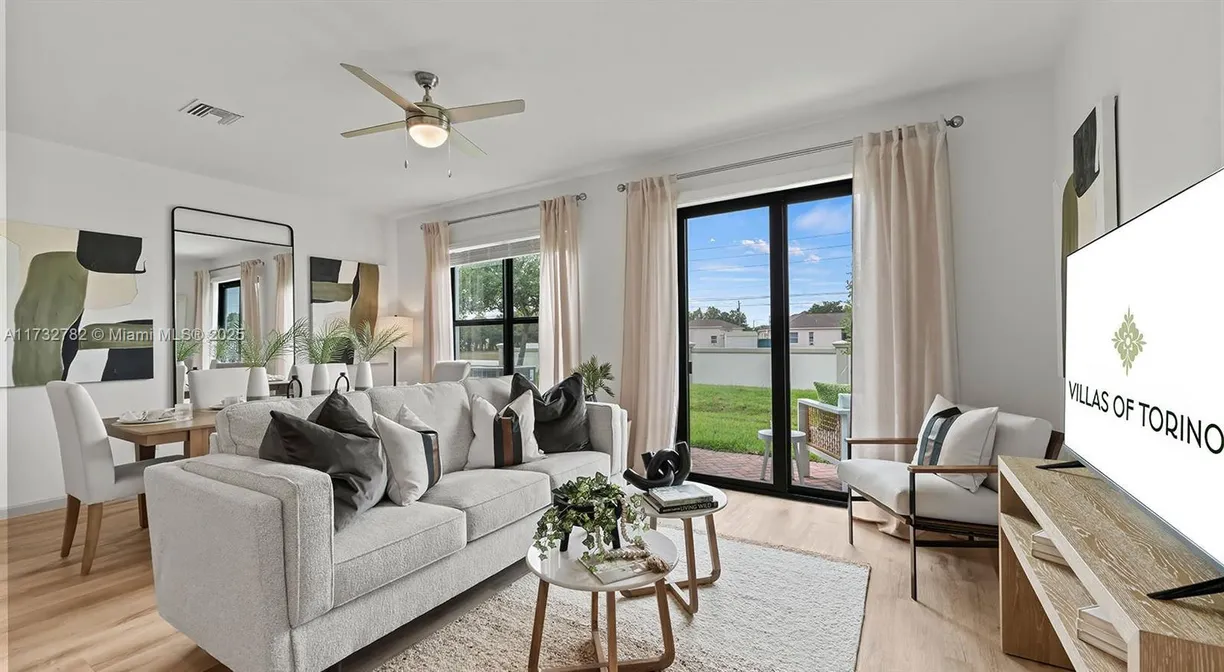 South Florida Real Estate | View 5600 NW Coventry Circle, 3Br | Listing