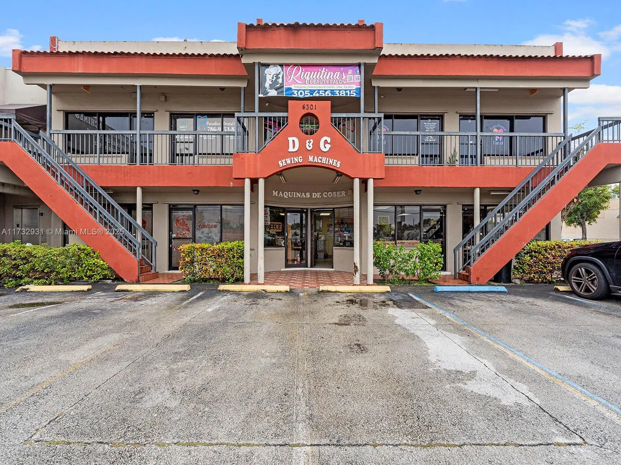 South Florida Real Estate | View 4301-4311 Palm Ave | Listing