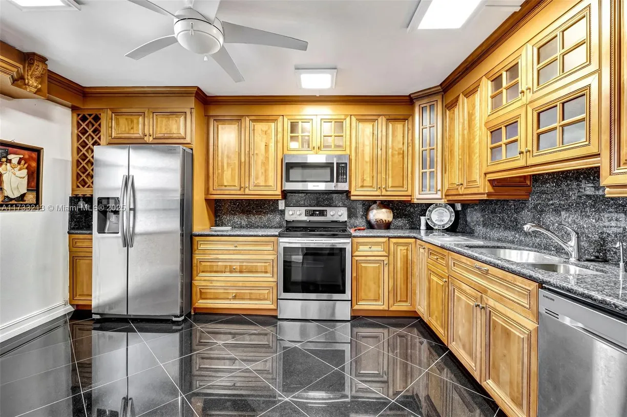 South Florida Real Estate | View 3940 Inverrary Blvd, 504-A | 3 Beds, 2 Baths