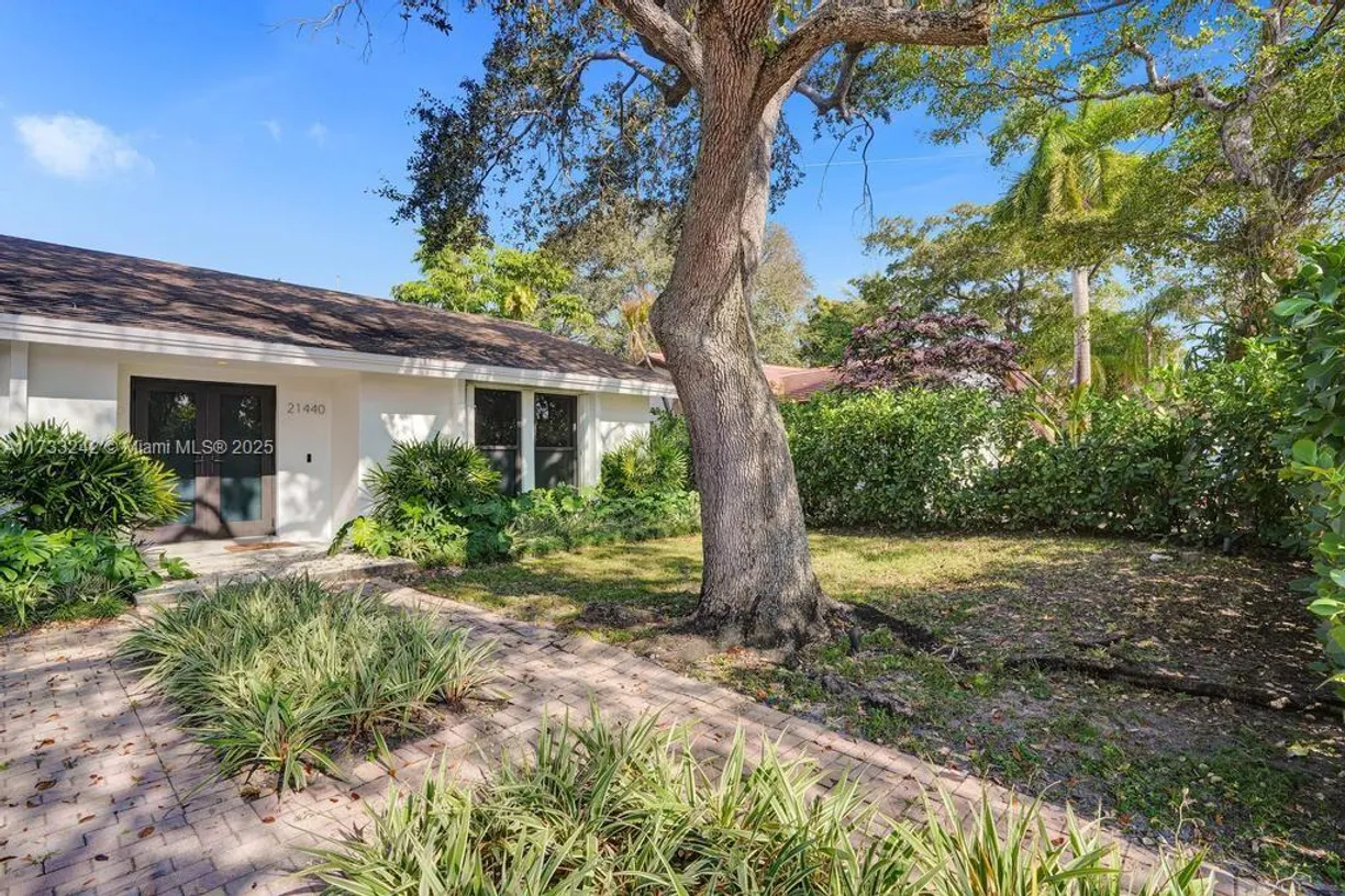South Florida Real Estate | View 21440 Highland Lakes Blvd | Listing