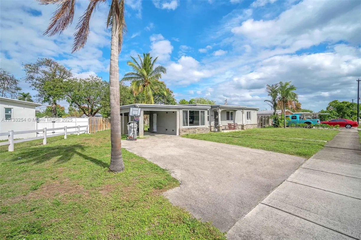 South Florida Real Estate | View 1633 NE 51st Ct | Listing