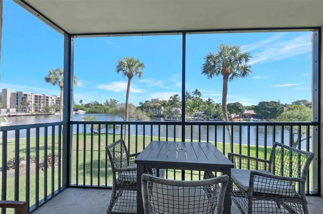 South Florida Real Estate | View 13 Royal Palm Way, 2010 | Listing