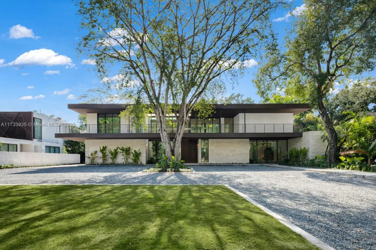 South Florida Real Estate | View 4040 Kiaora St | 6 Beds, 7 Baths